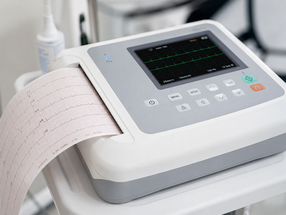 ECG (Elettrocardiogramma)